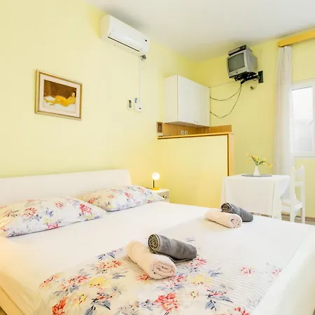 Apartment By The Sea Pisak, Omis - 18141