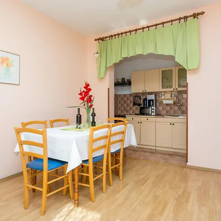 Apartment By The Sea Pisak, Omis - 18141